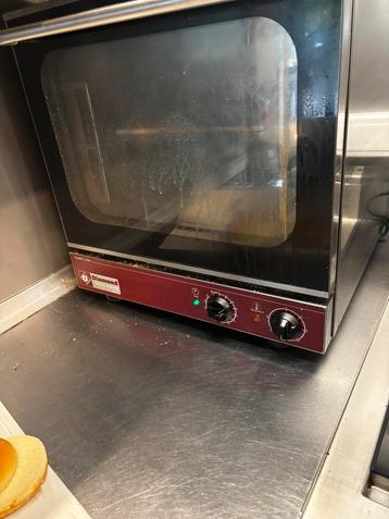 Four professionnel à convection électrique beschikbaar voor biedingen