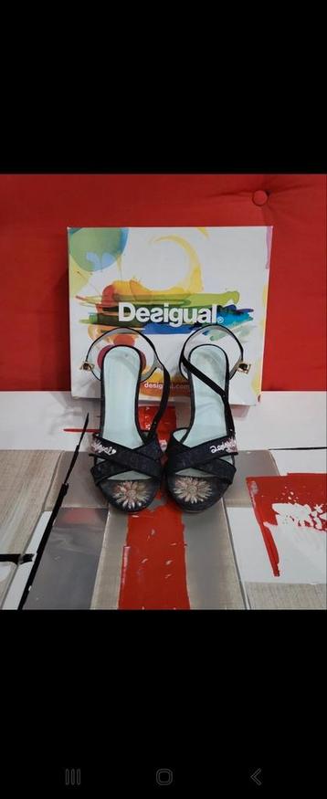 Sandales à talons desigual 37 beschikbaar voor biedingen