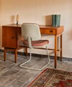 Vintage bureau en stoel, Huis en Inrichting, Ophalen, Gebruikt, Bureau