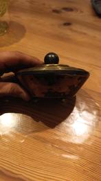 Boîte ancienne en métal Boîte ancienne, Antiquités & Art, Enlèvement ou Envoi