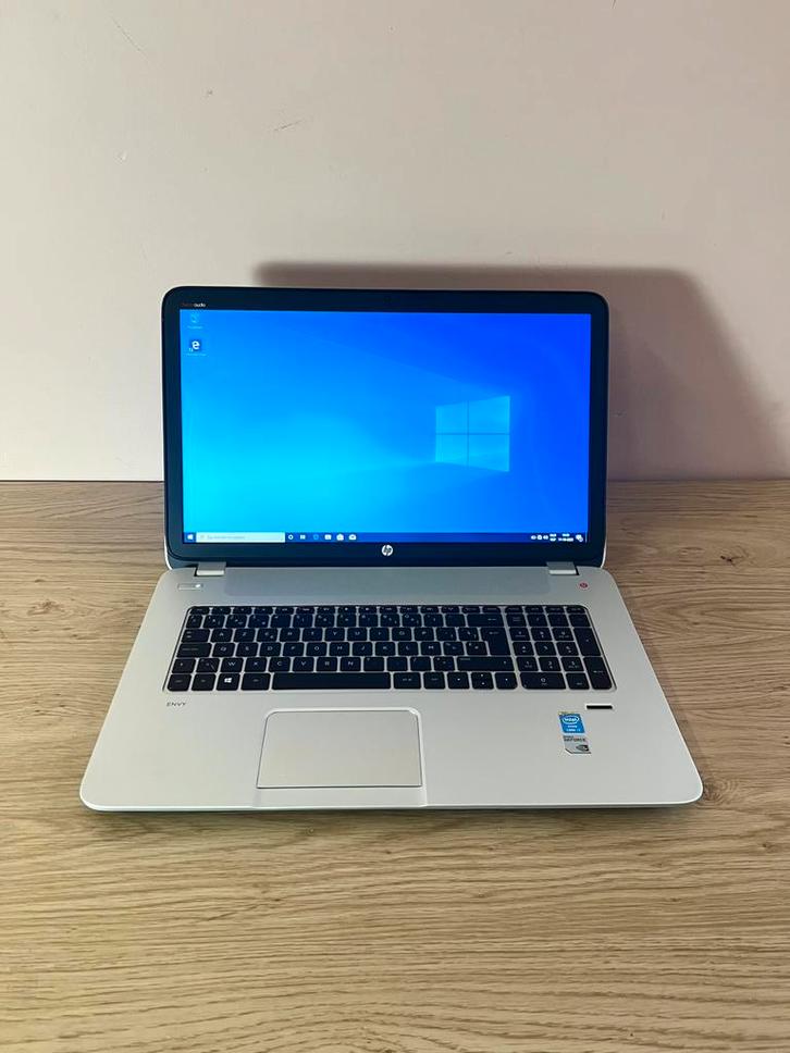 Laptop HP i7, Computers en Software, Laptop-opladers, Zo goed als nieuw, Ophalen of Verzenden