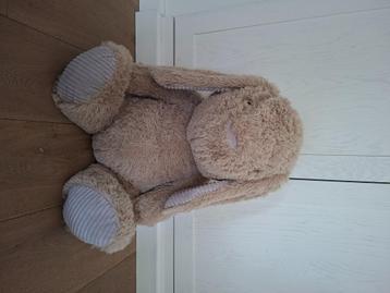 Grote knuffel konijn (+- 55 cm hoog) beschikbaar voor biedingen
