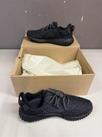 Adidas Yeezy 350 - Pirate Black - BB5350 maat 43 1/3 nieuw i, Ophalen of Verzenden, Nieuw