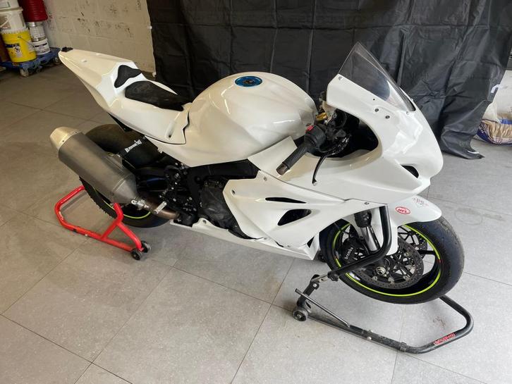 Suzuki GSX-R 1000 l7, Motoren, Motoren | Suzuki, Particulier, Sport, meer dan 35 kW, 4 cilinders, Minimaal motorrijbewijs A2, ABS