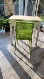 Massief houten kinderbureau + stoel, Ophalen, Zo goed als nieuw, Tafel