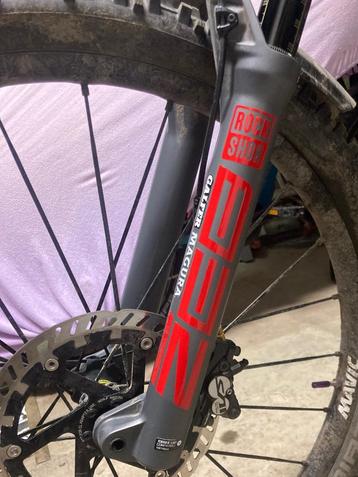 ZEB ULTIMATE boost 29/27,5+ 180mm beschikbaar voor biedingen