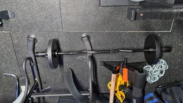Gym / Str Equipment - Various - bars, bench