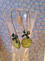 groene oorbellen, Ophalen of Verzenden, Zo goed als nieuw, Overige materialen, Hangers