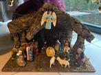 Kerststal met figuren (ca. 80 jaar oud) in prima staat!, Diversen, Kerst, Ophalen, Zo goed als nieuw