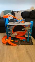 Hotwheels garage, Kinderen en Baby's, Speelgoed | Racebanen, Ophalen, Zo goed als nieuw, Hot Wheels