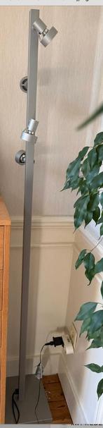 Deux lampadaires a donnér, Enlèvement, Utilisé, Métal, 150 à 200 cm