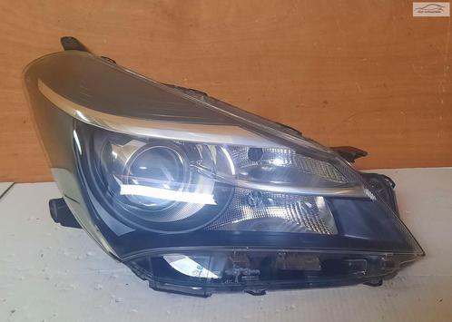 Koplamp rechts LED Toyota Yaris III P13 2014-2017 OD-165, Auto-onderdelen, Verlichting, Toyota, Gebruikt, Herkomst onderdeel bekend