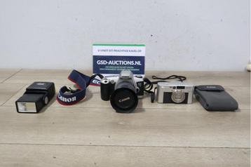 Set van 2 Digitale Canon Camera&apos;s (EOS500 & Sure Shot) beschikbaar voor biedingen
