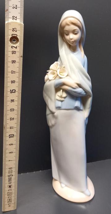 Fleur de fleurs, Lladro, Enlèvement