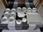 24 delig theeservies, Ophalen, Nieuw, Effen, Compleet servies