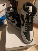 Nike Air Jordan 1 mid invert black white, Kleding | Dames, Schoenen, Zwart, Nike Jordan, Nieuw, Ophalen of Verzenden