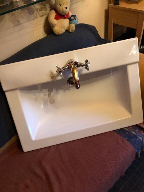 2 wastafels, lavabos  met alle toebehoren  kraan & sifons, Doe-het-zelf en Bouw, Sanitair, Nieuw, Toilet, Ophalen