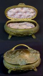 1900 joli coffret art nouveau boite bijoux écrin bronze 630g, Antiquités & Art, Antiquités | Bronze & Cuivre, Bronze, Envoi