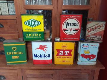 lot bidons d'huile disponible aux enchères
