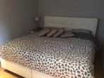 Bedframe met hoofdbord, Huis en Inrichting, Slaapkamer | Bedden, Ophalen, Overige materialen, Wit, Tweepersoons