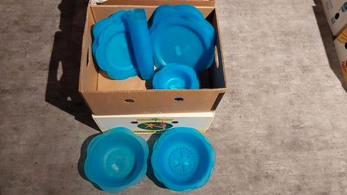 Blauw plastiek servies voor 8 personen, Caravans en Kamperen, Kampeeraccessoires, Gebruikt, Ophalen of Verzenden