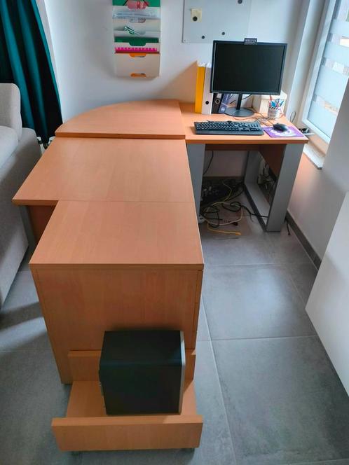 HoekBureau, Huis en Inrichting, Bureaus, Zo goed als nieuw, Bureau, Ophalen