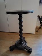 Plantenstaander of bijzettafel, Ophalen
