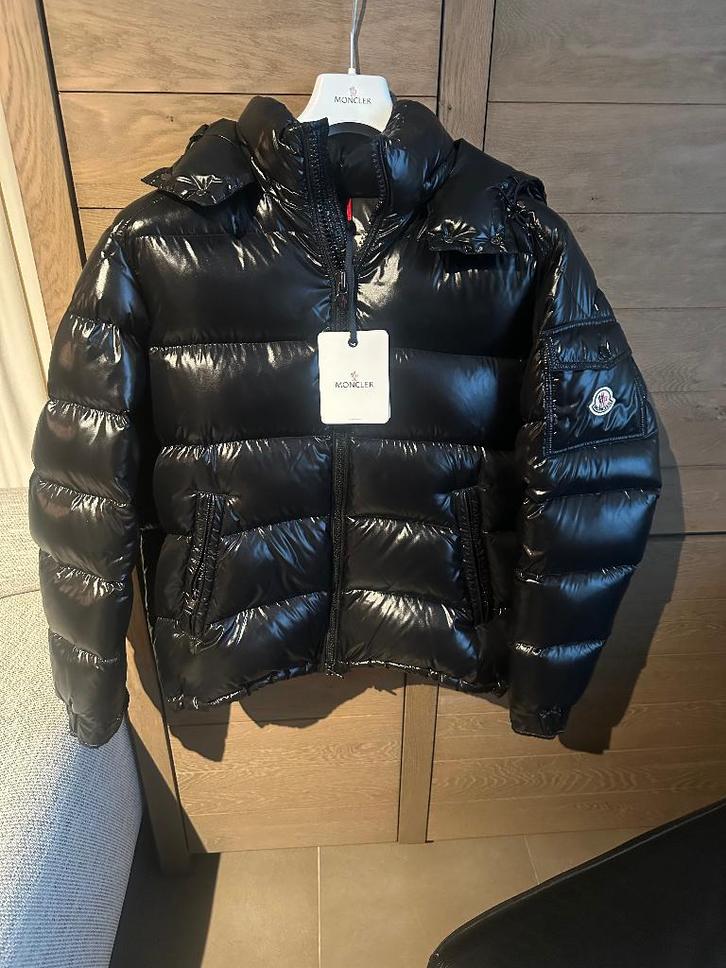 Moncler maya maat 4, Kleding | Heren, Jassen | Winter, Zo goed als nieuw, Maat 52/54 (L), Zwart, Ophalen
