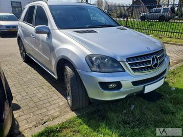 Mercedes-Benz ML klasse W164 2005 - 2012 sloop DEMONTAGE beschikbaar voor biedingen