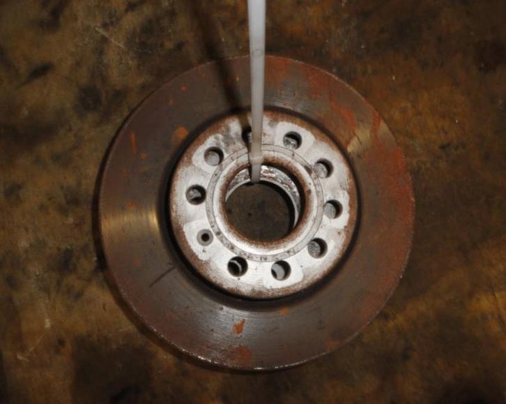 A vendre disques avant VW Golf 5 6 Audi A3 Seat Leon, Autos : Pièces & Accessoires, Freins & Transmission, Audi, Seat, Volkswagen