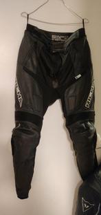 Pantalon Richa cuir comme neuf, Motos