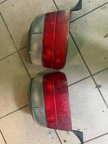 Bmw e36 touring witte achterlichten beschikbaar voor biedingen