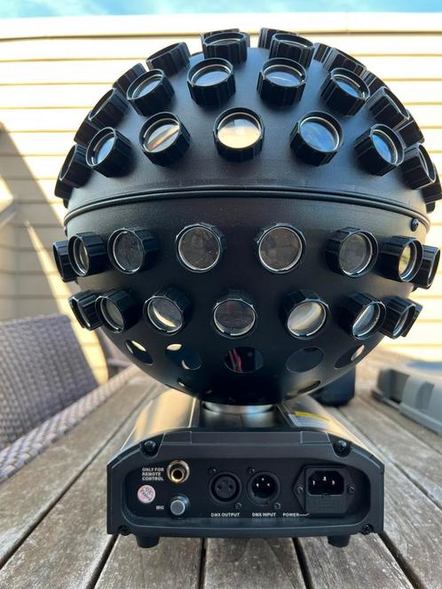 ADJ Spherion TRI LED Ball - in zeer goede staat, Muziek en Instrumenten, Licht en Laser, Zo goed als nieuw, Licht, Geluidgestuurd