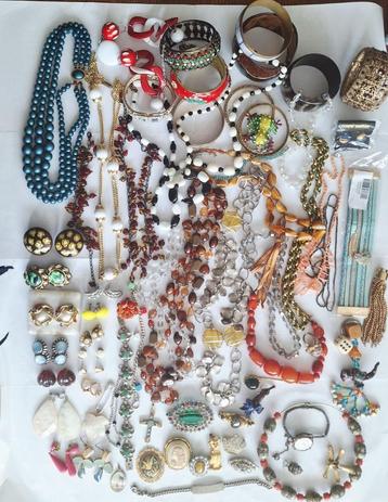 Grote lot antieke en vintage sieraden in1 koop , 1700 gramm beschikbaar voor biedingen