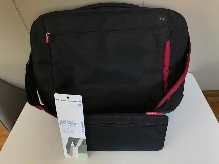 Laptop Messenger Bag Belkin, Computers en Software, Laptoptassen, Zo goed als nieuw, Schoudertas, 17 inch of meer, Ophalen of Verzenden