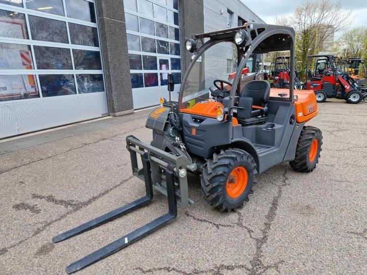 Chariot télescopique AUSA T144 Hx4, Articles professionnels, Machines & Construction | Chariots élévateurs & Transport interne
