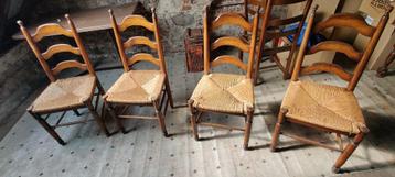 Eiken stoelen met rieten zitting beschikbaar voor biedingen