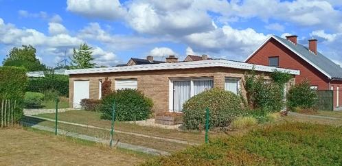 Bungalow met drie slaapkamers in residentiële wijk, Immo, Huizen en Appartementen te koop, Provincie West-Vlaanderen, 500 tot 1000 m²