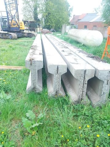 LOODS  kolomen , dwarsligger, panelen afbraak  70m/15m beschikbaar voor biedingen