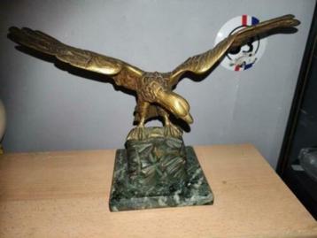 aigle en bronze