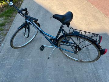 Superbe vélo de Ville mixte 28 pouces 6 vitesses comme neuf  beschikbaar voor biedingen