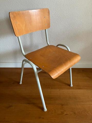 Schoolstoelen - 3 beschikbaar beschikbaar voor biedingen
