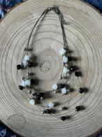 Collier avec perles noires et blanches, Bijoux, Sacs & Beauté, Colliers, Enlèvement, Comme neuf, Blanc