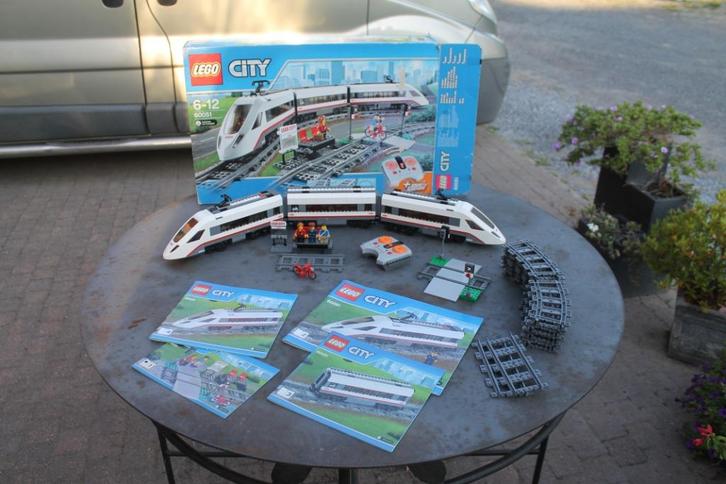 Lego 60051 City Hogesnelheidstrein + doos en boeken, Kinderen en Baby's, Speelgoed | Duplo en Lego, Zo goed als nieuw, Lego, Complete set