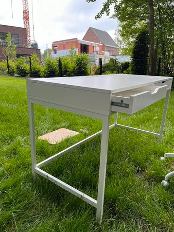 Bureau + stoel IKEA 