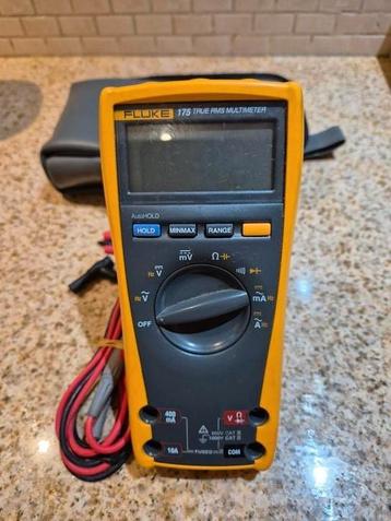 Fluke multimeter 175  met fluke tas beschikbaar voor biedingen