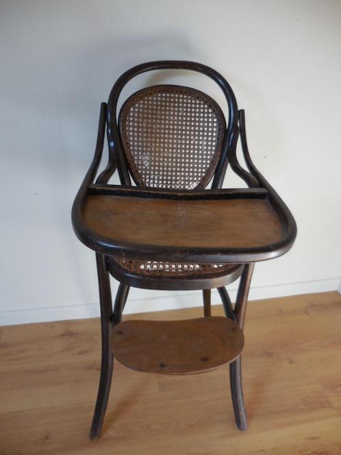 Thonet kinderstoel, Antiek en Kunst, Antiek | Meubels | Stoelen en Sofa's, Ophalen