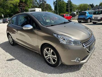Peugeot 208 - 1.6i AUTOMATIQUE - 2014 - garantie beschikbaar voor biedingen