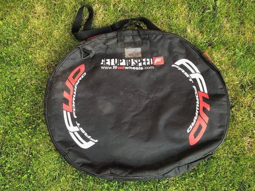 Beschermtas voor (racewielen) - 5 euro, Fietsen en Brommers, Fietsaccessoires | Fietstassen, Gebruikt, Ophalen