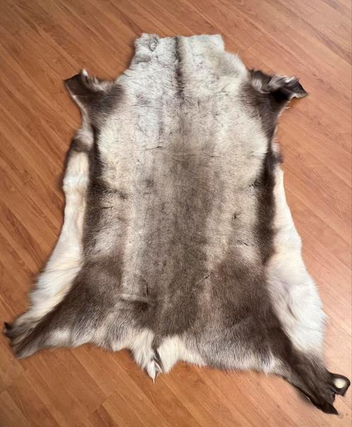 Rendiervacht, rendierhuid, rendiervel 150/130, Huis en Inrichting, Woonaccessoires | Plaids en Woondekens, Gebruikt, Ophalen of Verzenden